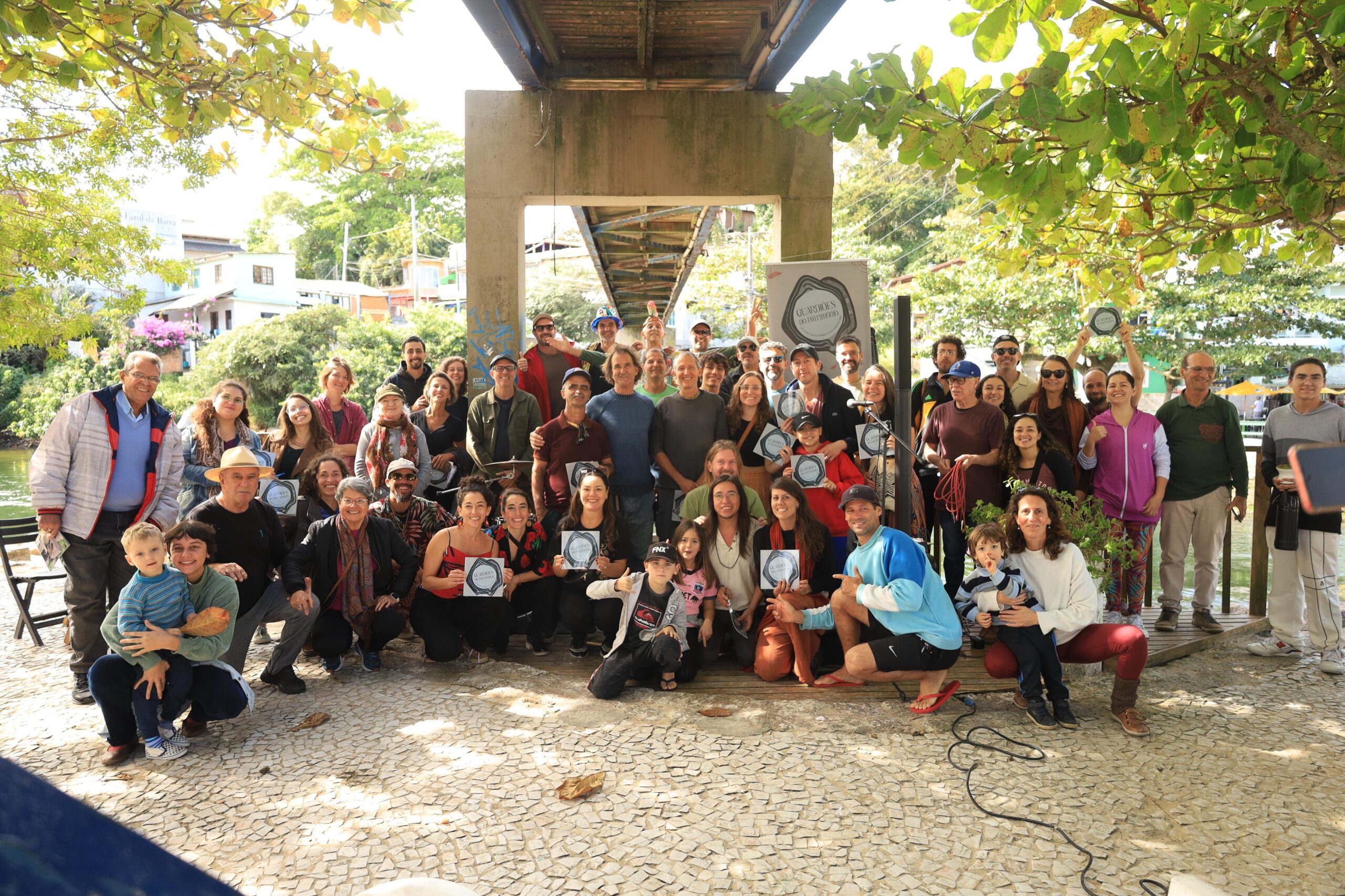Vídeo e livro registram o projeto “Guardiões do Patrimônio” na Barra da Lagoa