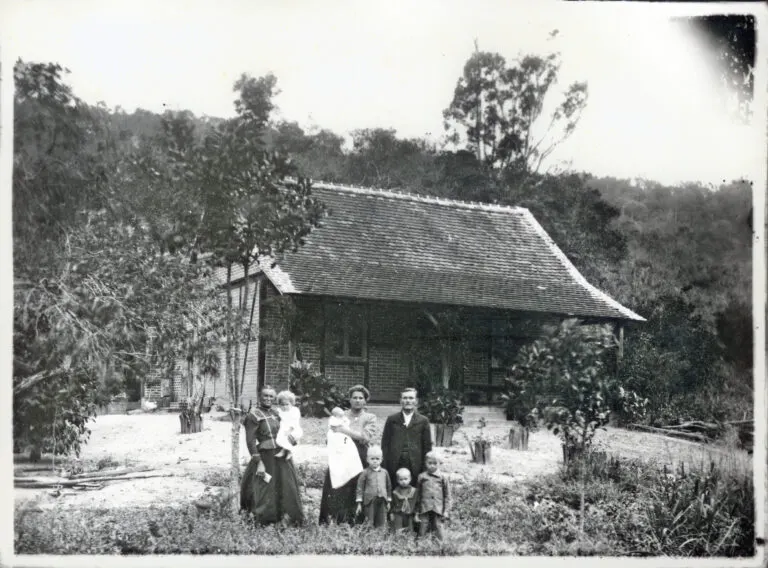Fotografia histórica de casa enxaimel
